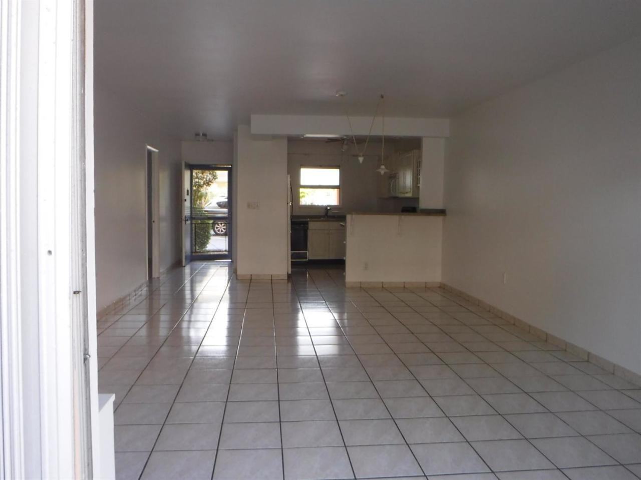 2601 S Roosevelt Blvd - Photo 4 of 11