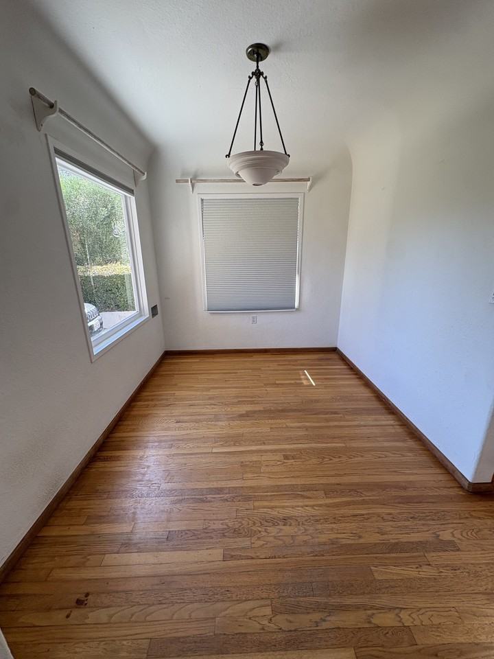 1313 Robbins St #1 - Photo 3 of 17