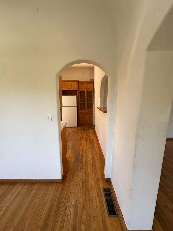 1313 Robbins St #1 - Photo 7 of 17