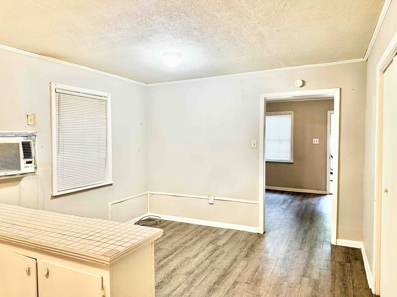 2028 Colorado St #2028 - Photo 2 of 8