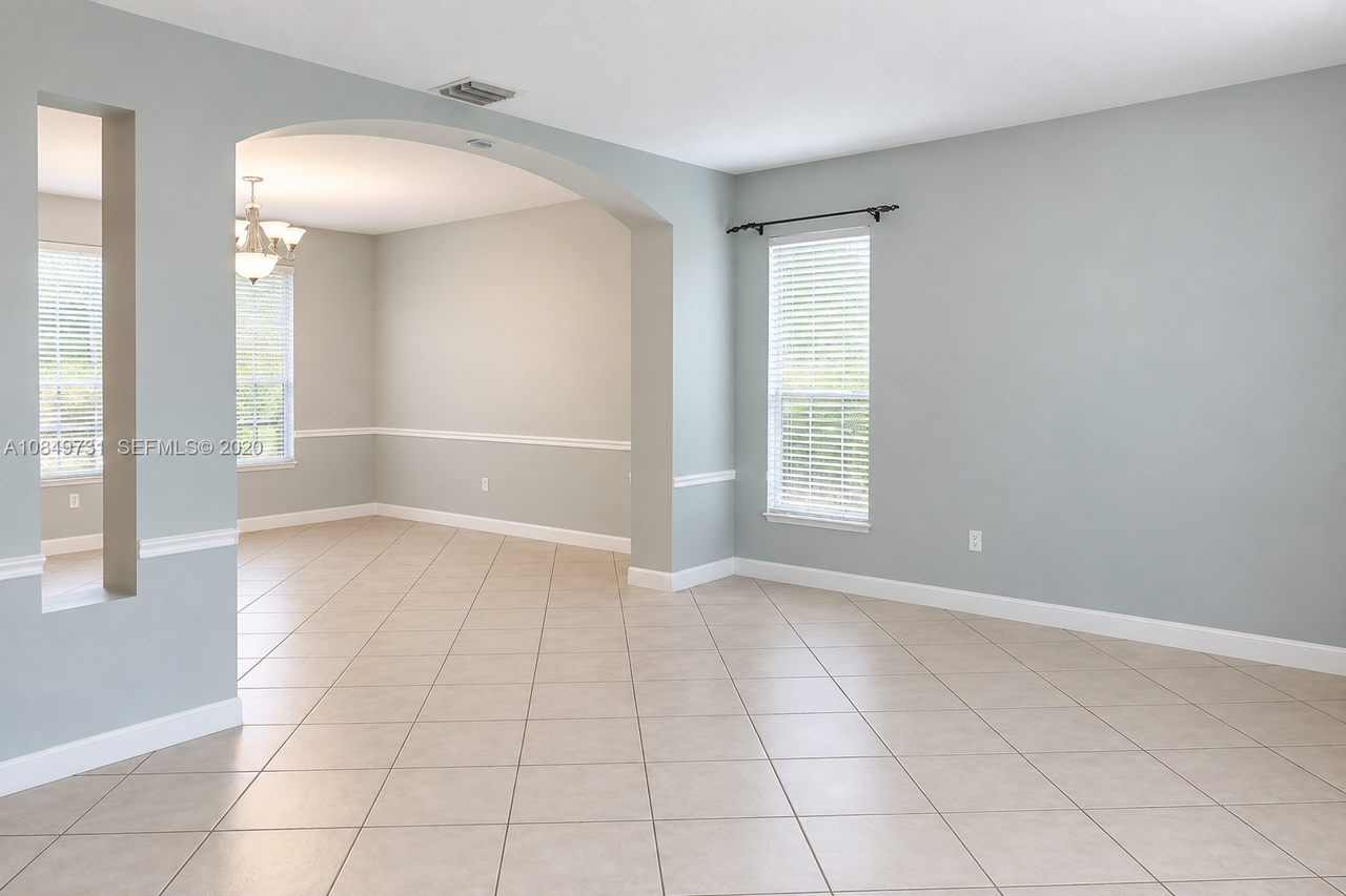 1072 Northwest 139th Terrace - Photo 4 of 9