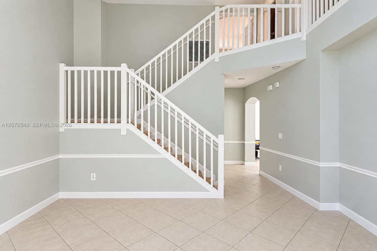 1072 Northwest 139th Terrace - Photo 3 of 9