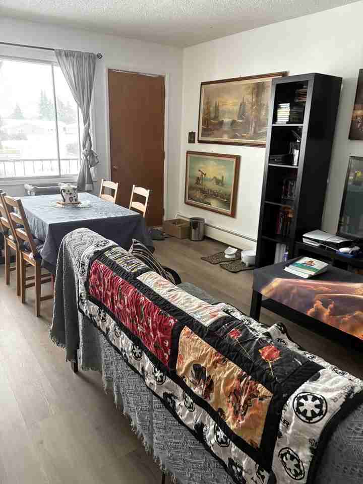 5141 46 Ave - Photo 6 of 12