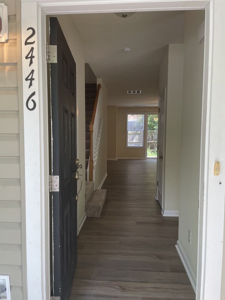 2446 N Berkshire Rd #2446 - Photo 2 of 24