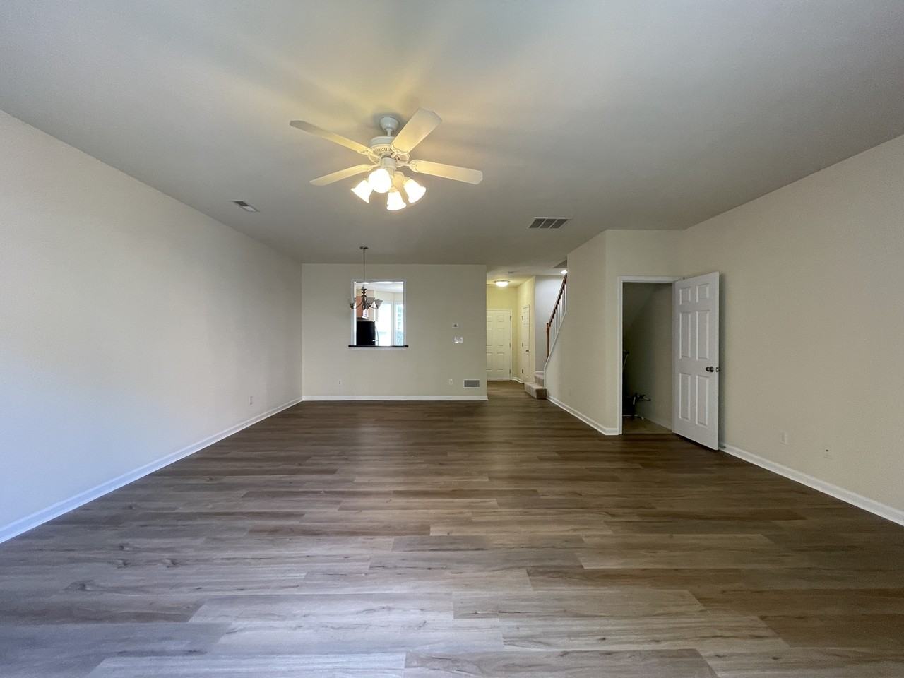 2446 N Berkshire Rd #2446 - Photo 5 of 24