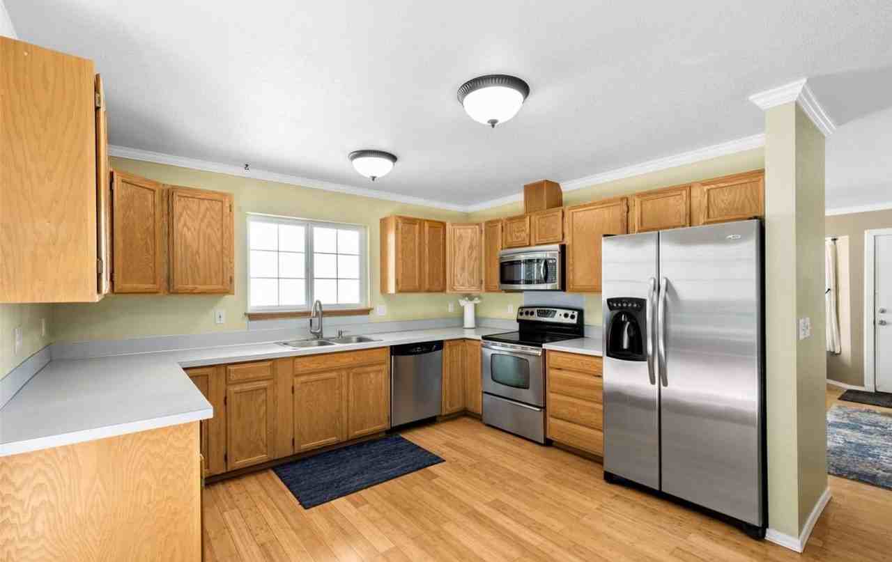 4831 Beverly Dr Ne #1 - Photo 3 of 20
