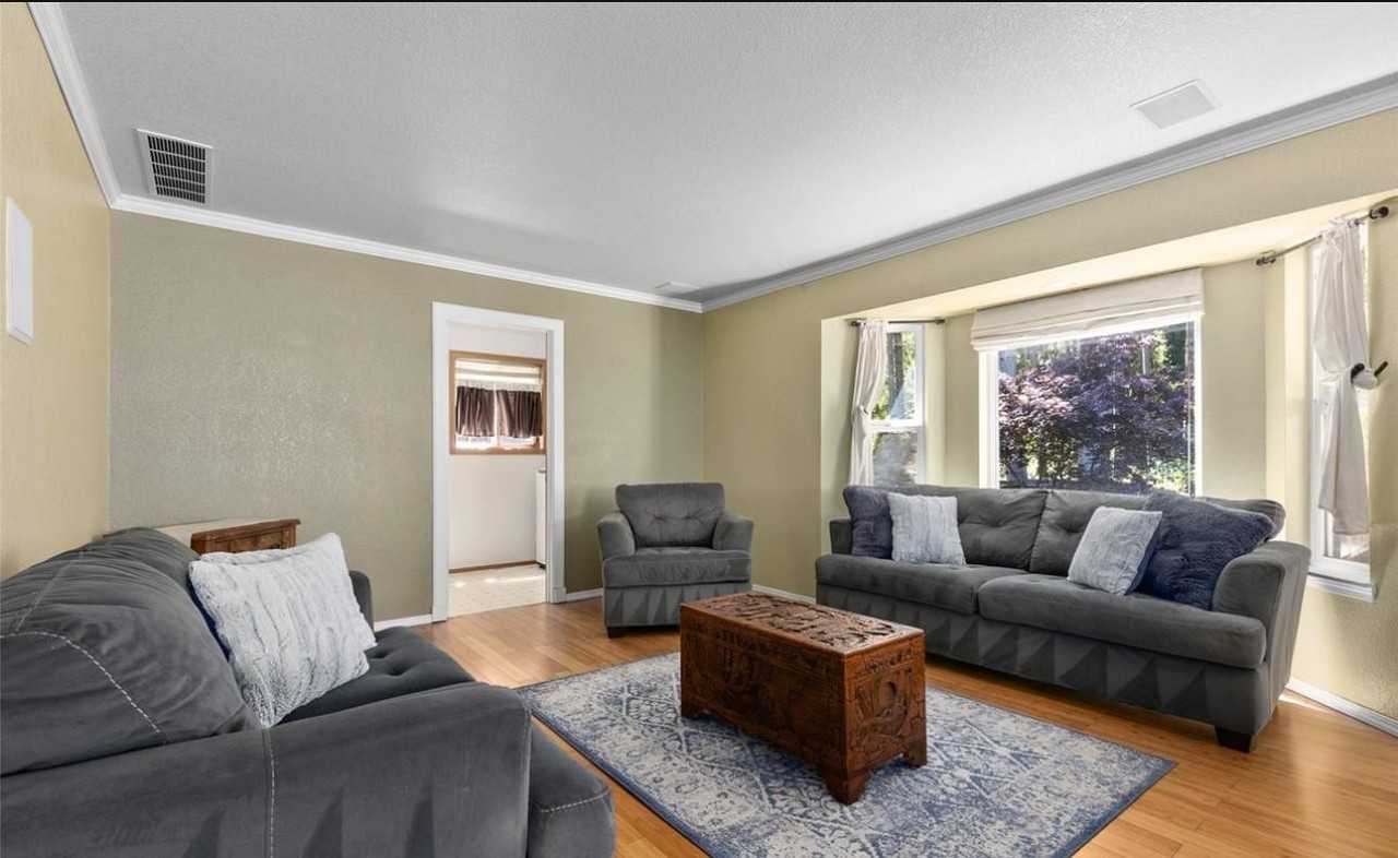 4831 Beverly Dr Ne #1 - Photo 7 of 20