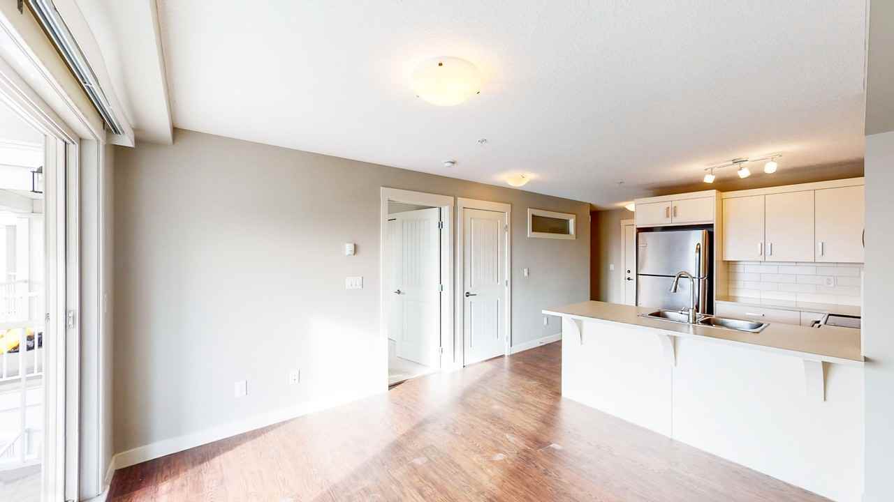 130 Auburn Meadows View - Photo 3 of 11