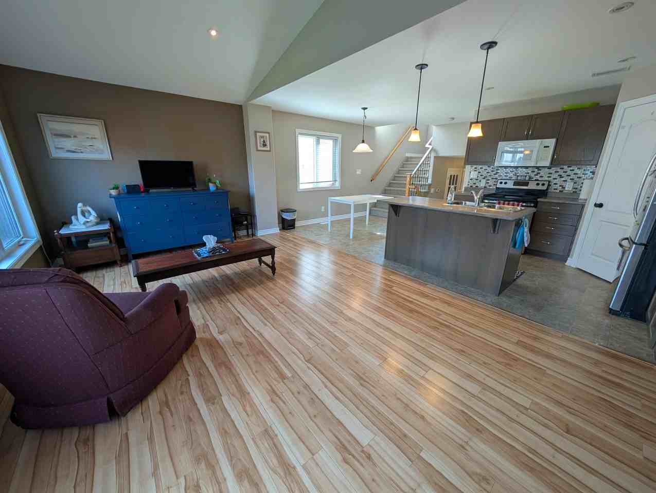 1208 Carfa Cres - Photo 5 of 22