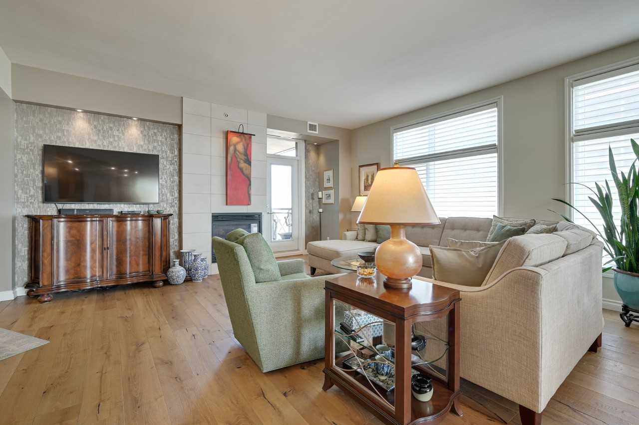 9020 Jasper Ave Nw - Photo 6 of 46