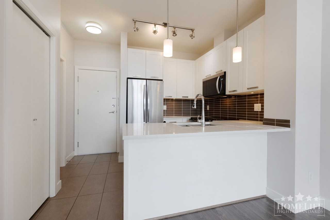 15388 105 Ave - Photo 4 of 16