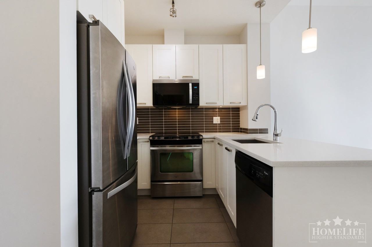 15388 105 Ave - Photo 5 of 16