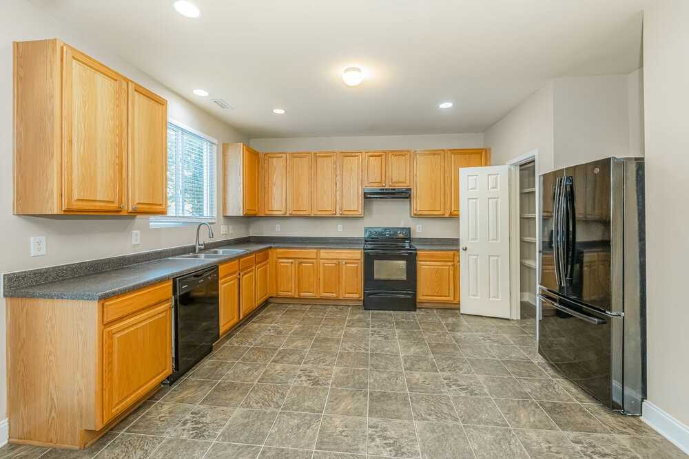 172 Cinder Cross Way - Photo 5 of 17