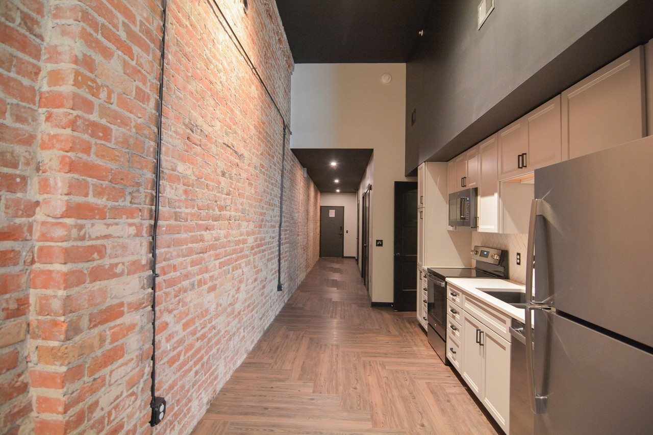 Trios Apartments - Photo 3 of 10