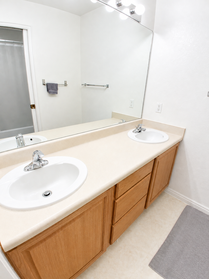 146 W 1230 N - Photo 6 of 9