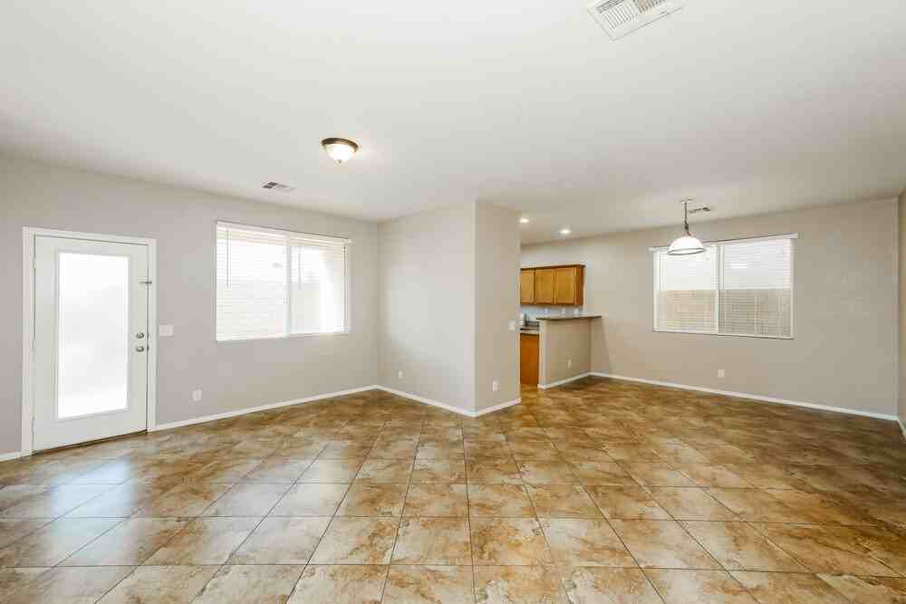 9081 Sheffield Garden Ave - Photo 5 of 17