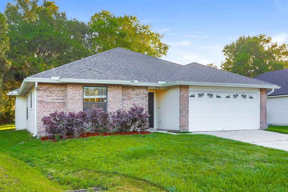 2712 Secret Harbor Dr - Photo 3 of 16