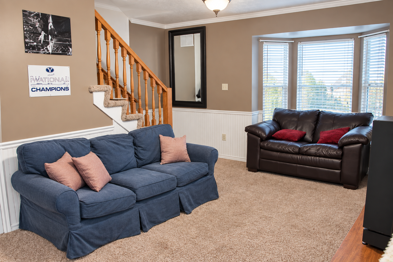 695 N 100 E - Photo 2 of 10