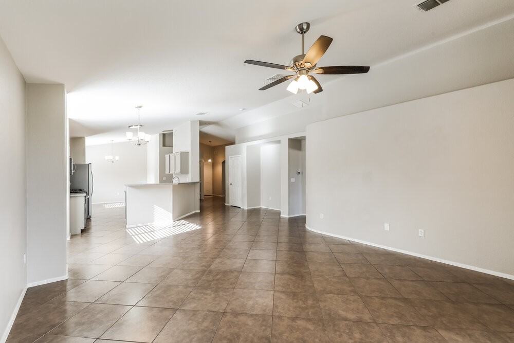 10392 E Rose Hill St - Photo 3 of 16