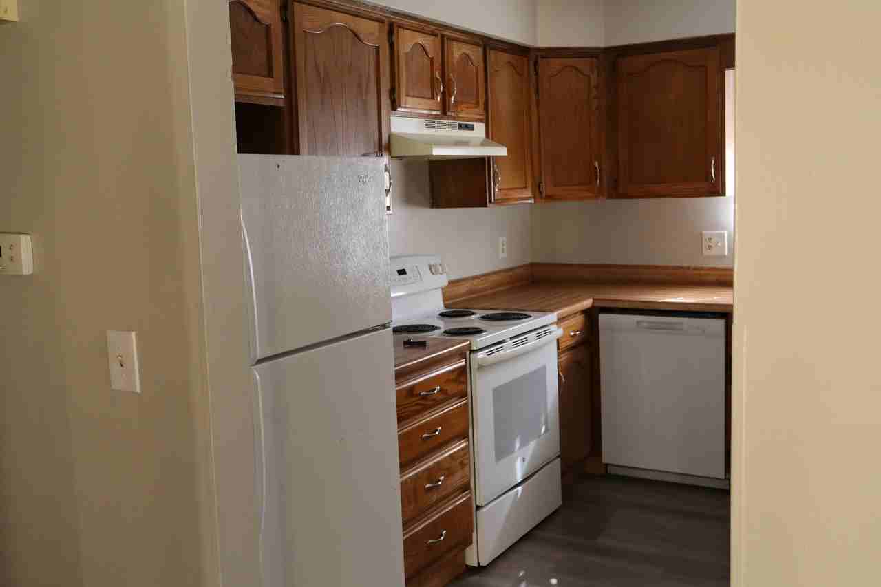 533 W Edgewood St #1 - Photo 2 of 7