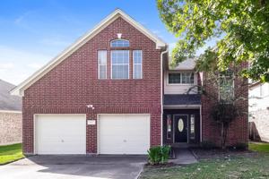 featured image of 985 Oak Falls Dr