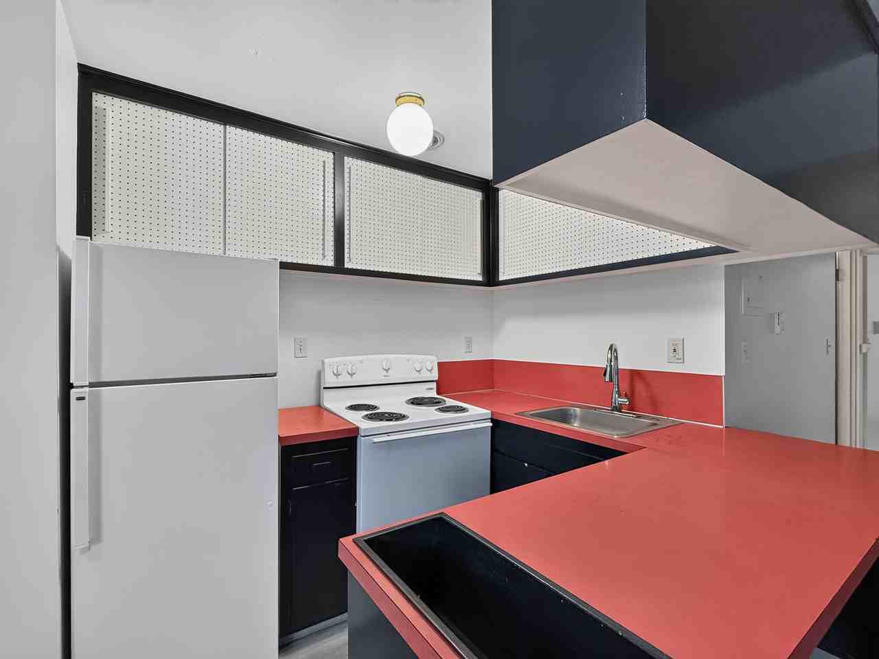 1319 15th Ave S #15 - Photo 4 of 19