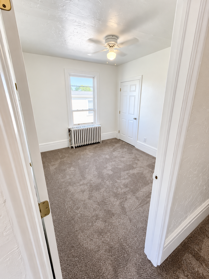 246 N 200 E #246 - Photo 5 of 13