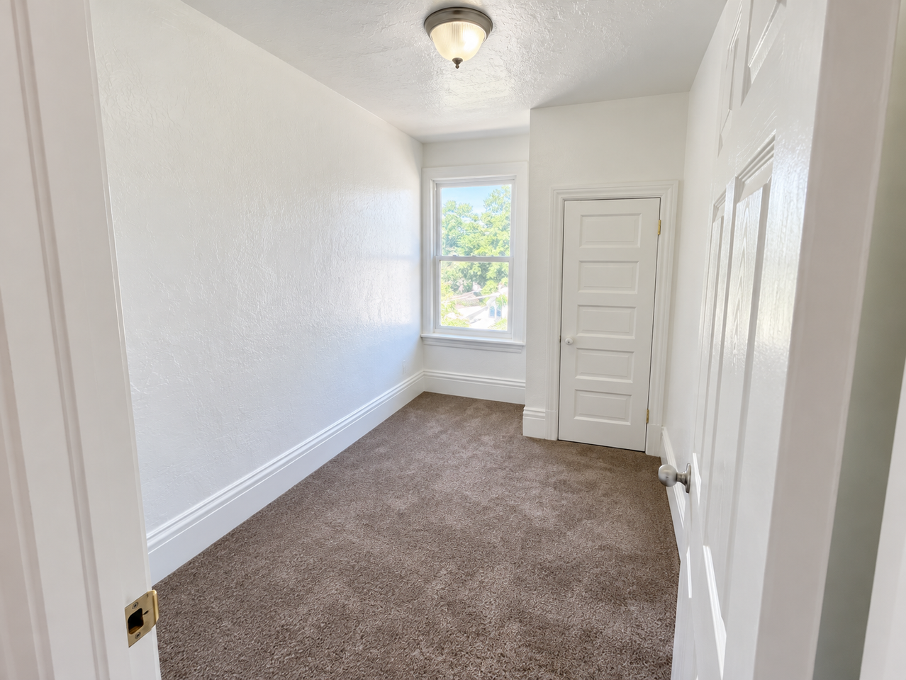 246 N 200 E #246 - Photo 6 of 13