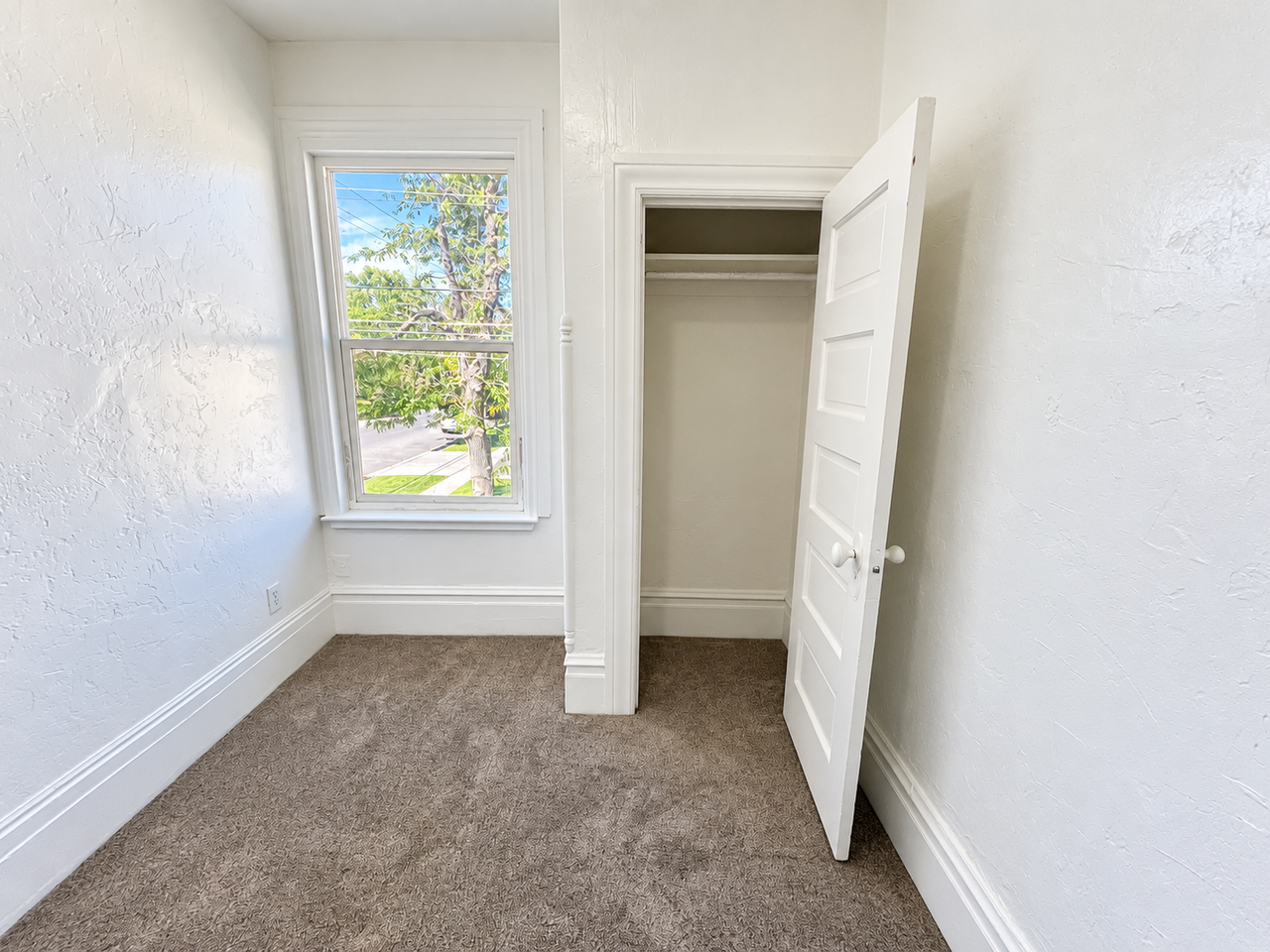 246 N 200 E #246 - Photo 7 of 13