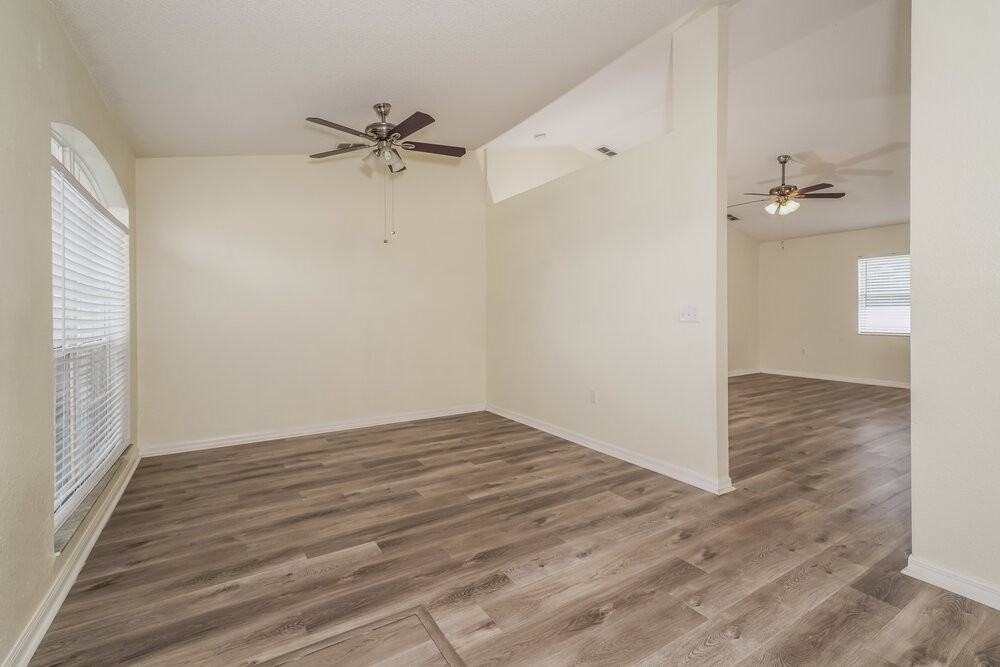 7172 Summit Dr - Photo 3 of 16