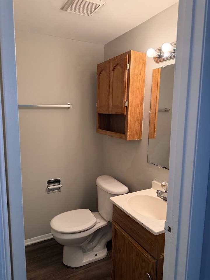 4503 Lakeside Dr - Photo 7 of 14