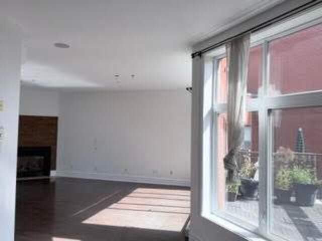 1410 Rue Pauline-Julien #307 - Photo 2 of 12