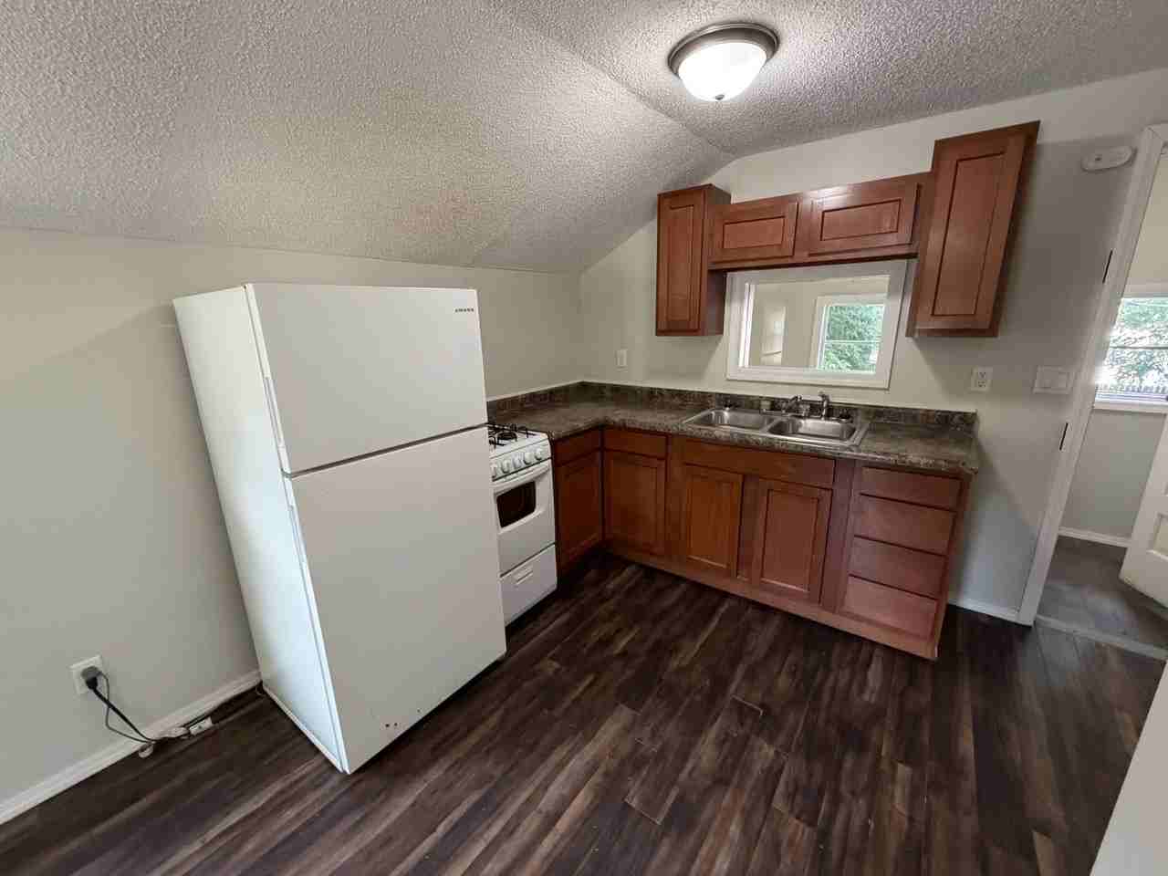 409 E Campbell Ave
