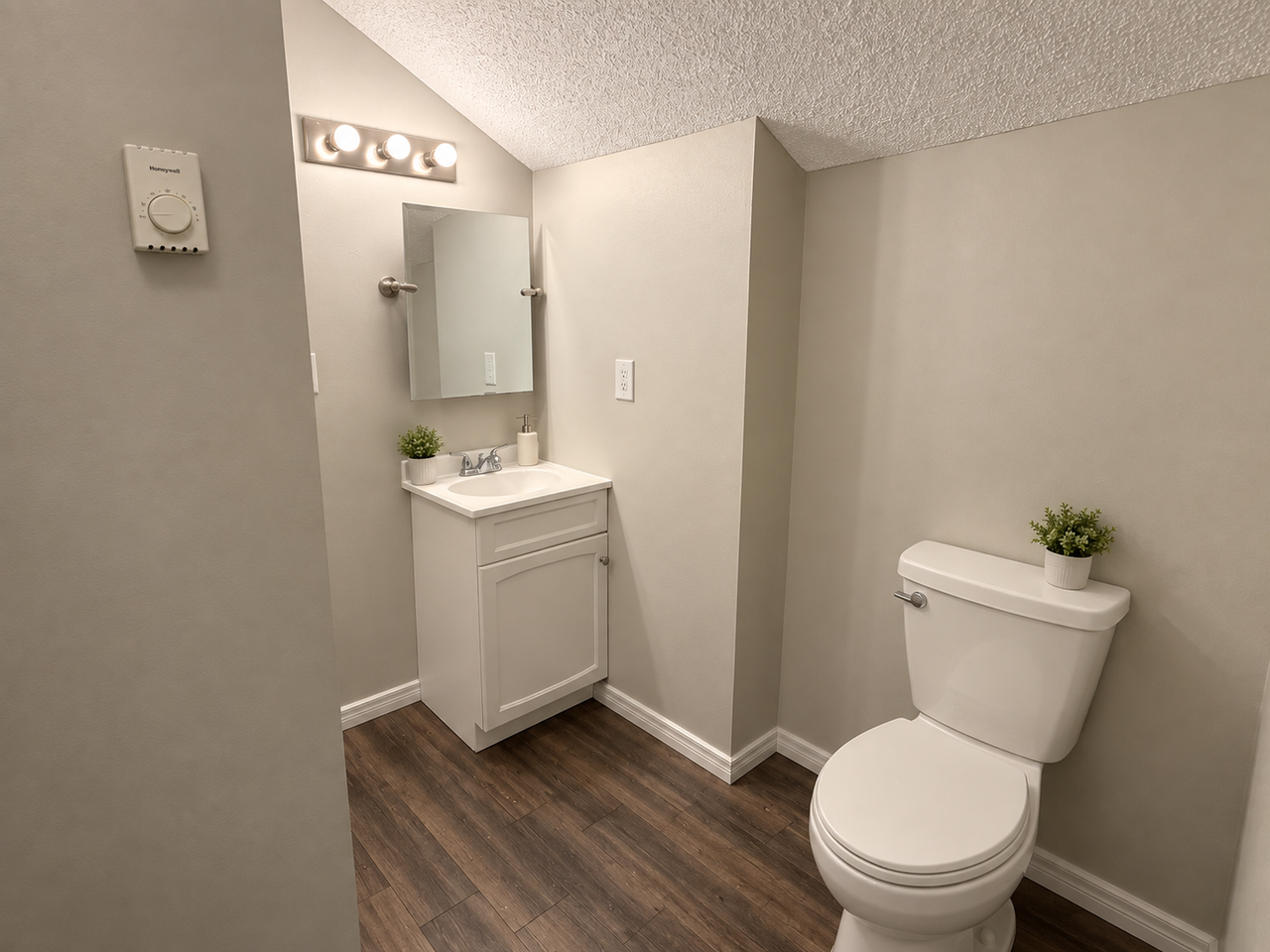 409 E Campbell Ave - Photo 4 of 6