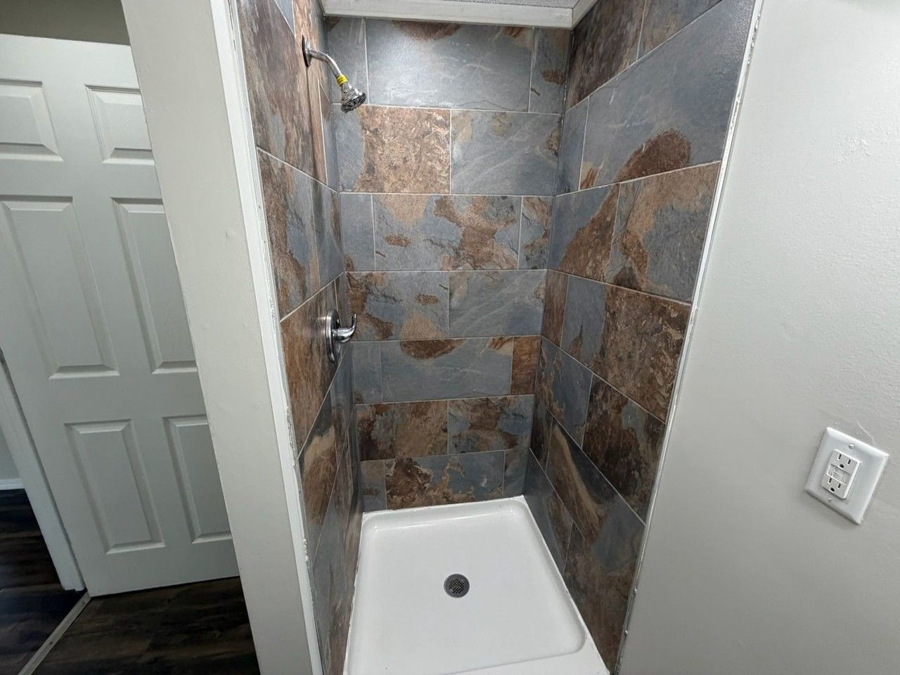 409 E Campbell Ave - Photo 5 of 6
