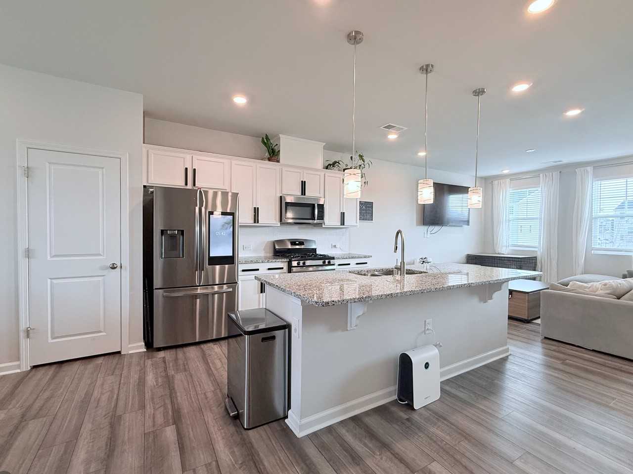 2431 Chert Ln