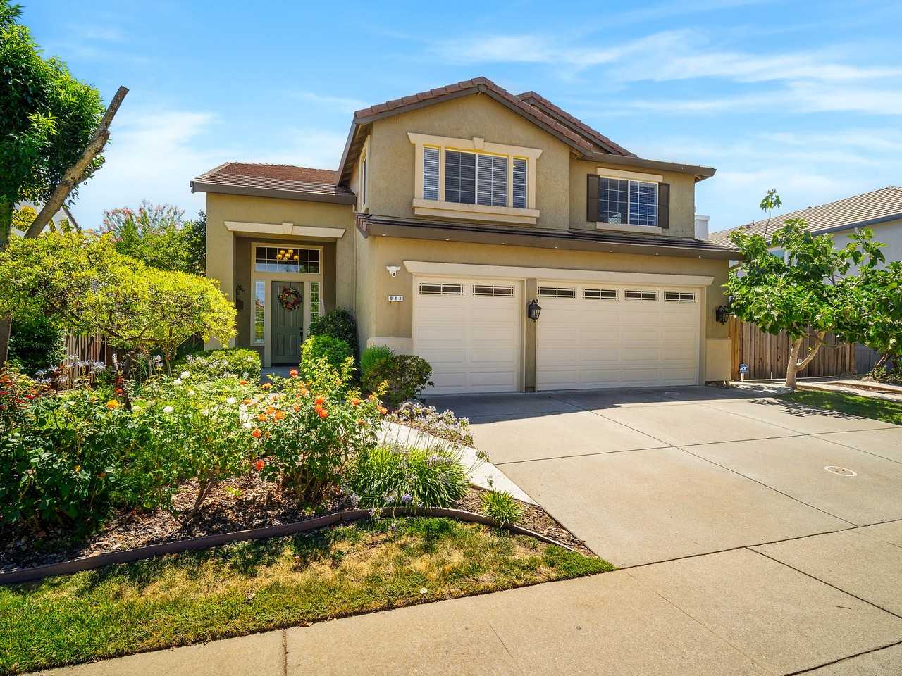 Sterling Cir #1 - Photo 2 of 39