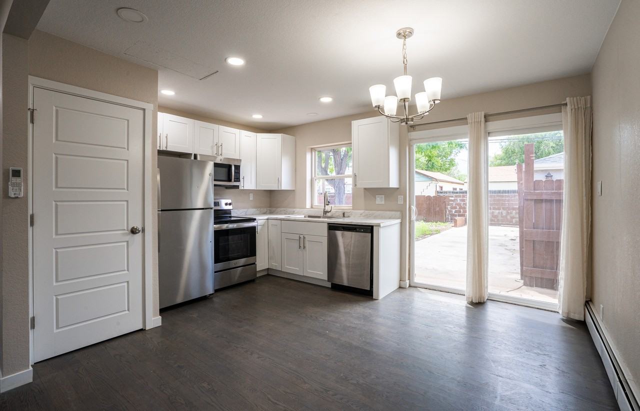 1908 S Franklin Ave #1 - Photo 4 of 19