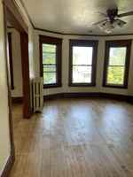 featured image of 932 Saint Clair Ave #932