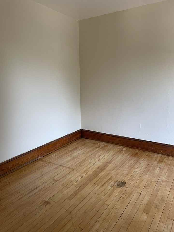 932 Saint Clair Ave #932 - Photo 7 of 16