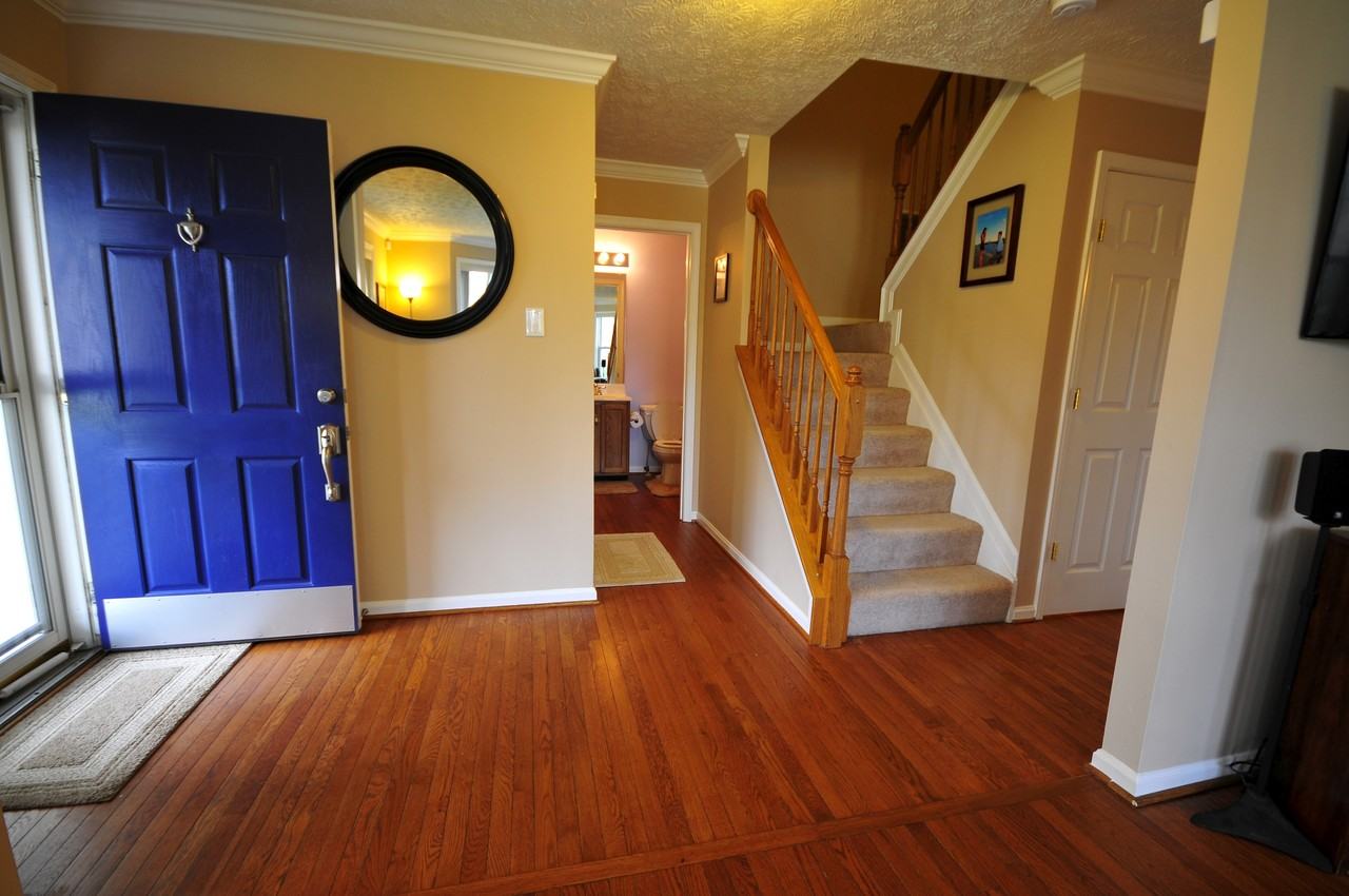 6694 Huntshire Dr #1 - Photo 3 of 21