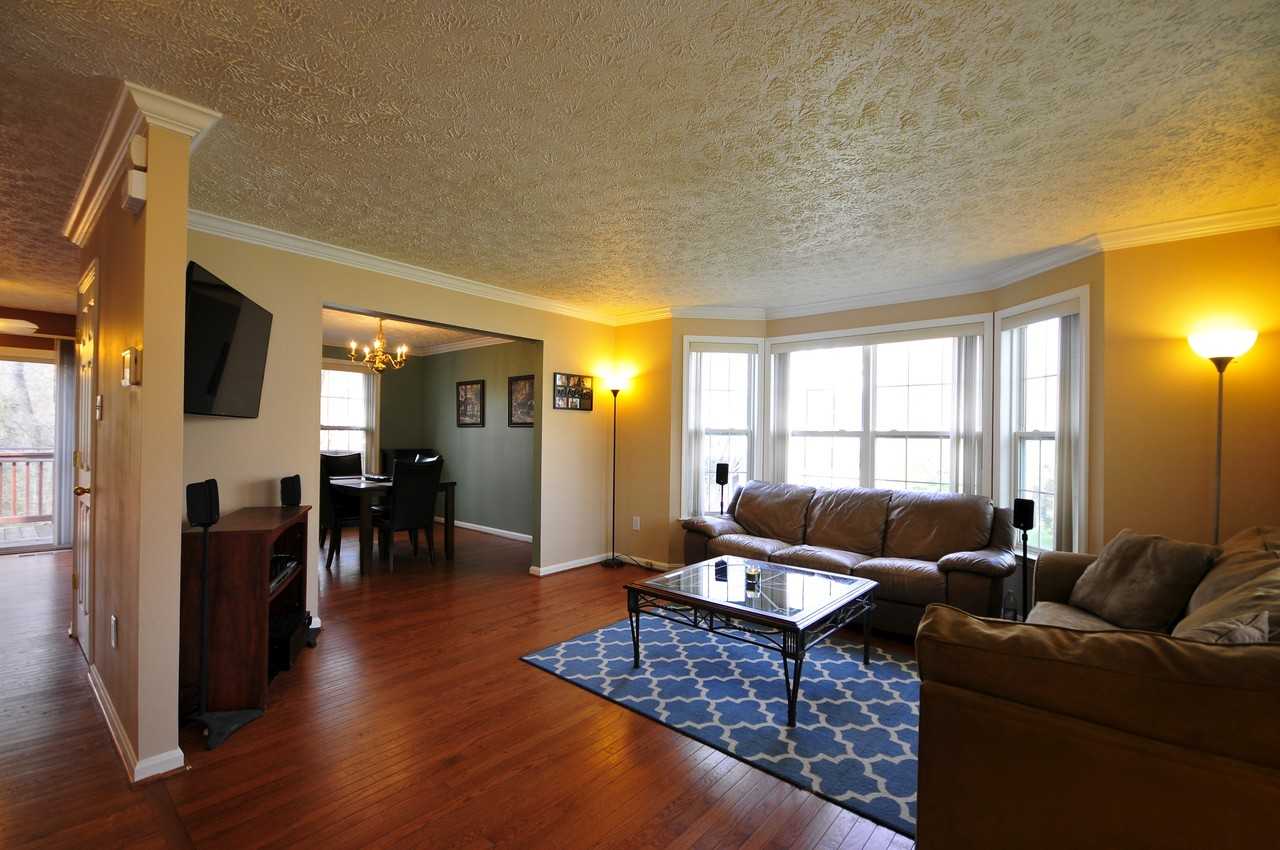 6694 Huntshire Dr #1 - Photo 4 of 21