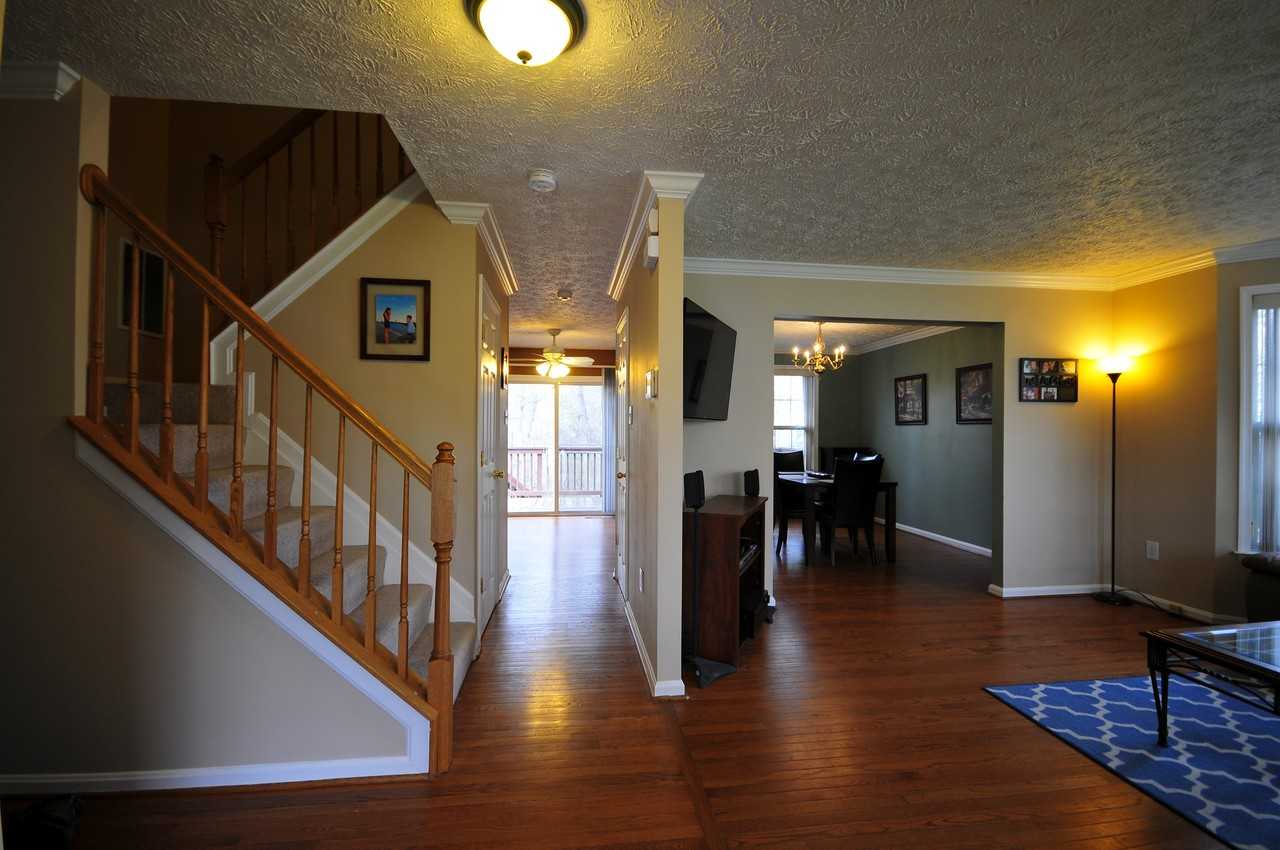 6694 Huntshire Dr #1 - Photo 5 of 21