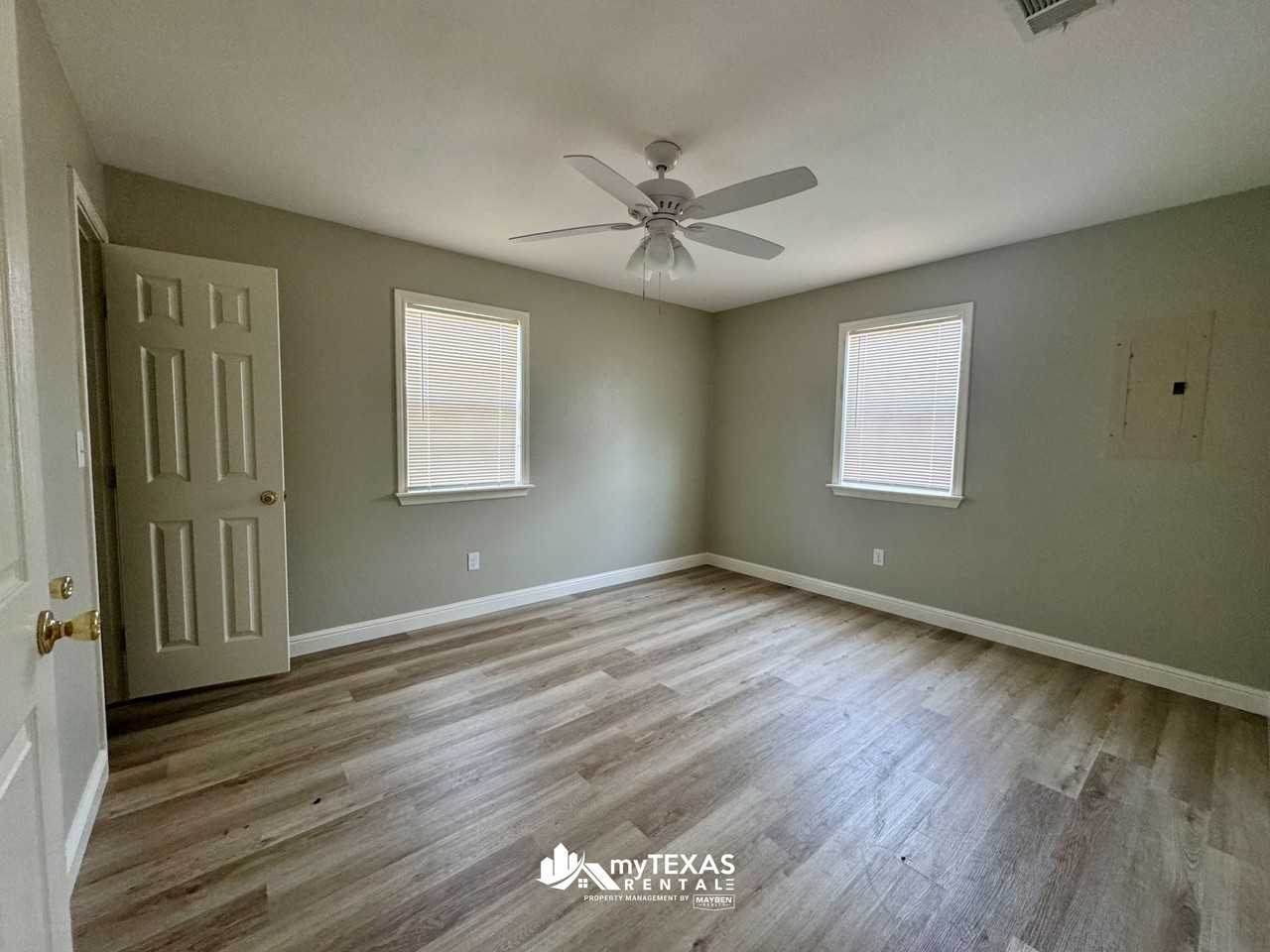 301 Fairview St #1 - Photo 7 of 10