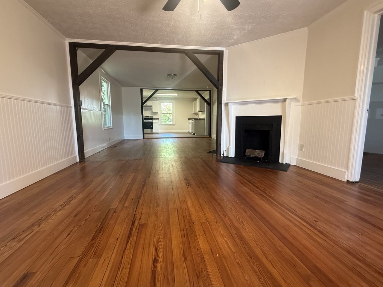 430 E 3rd St #1 - Photo 3 of 10