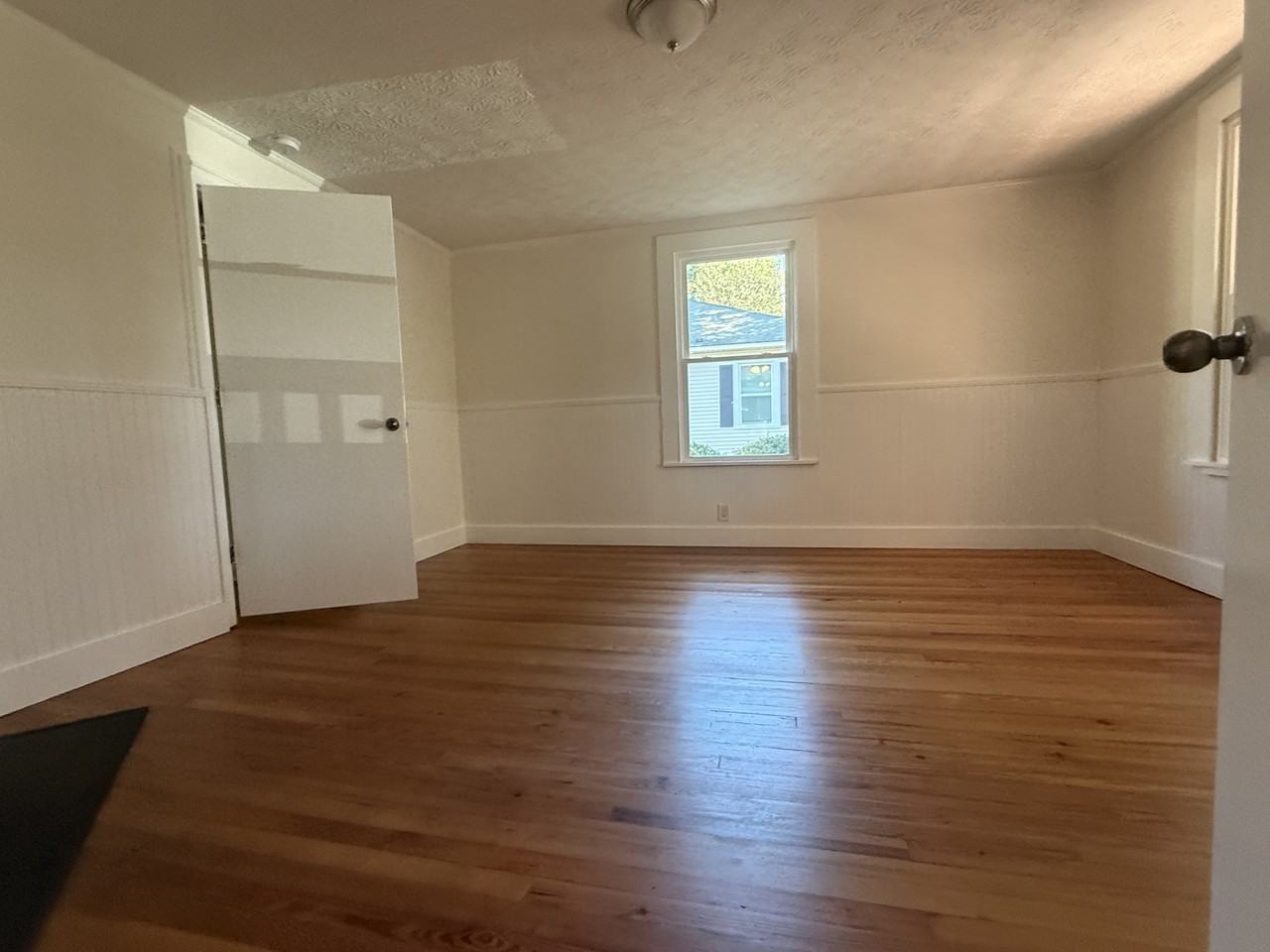 430 E 3rd St #1 - Photo 4 of 10