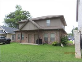 featured image of 826 Monnett Ave #1