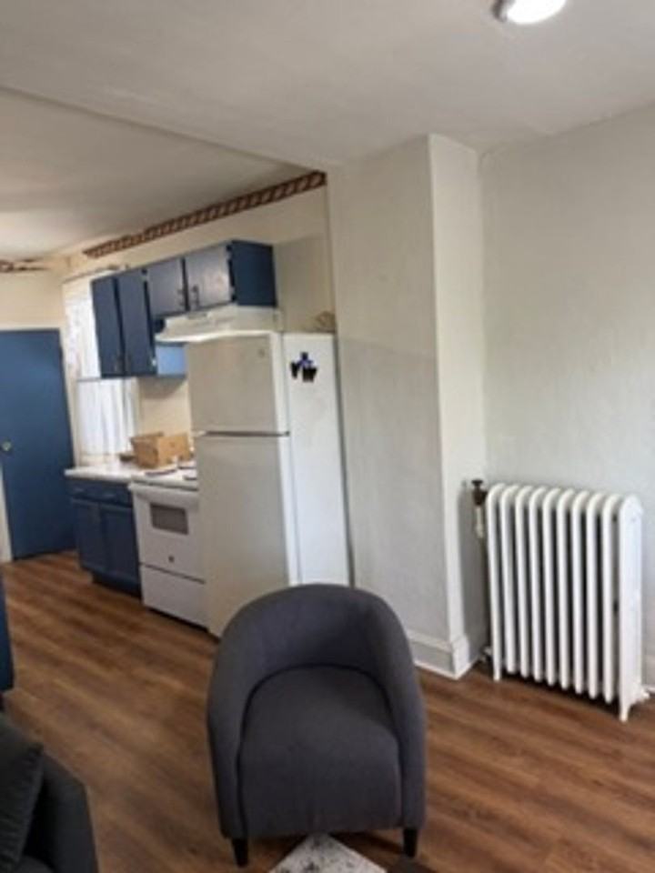 4209 Euclid Ave - Photo 4 of 20