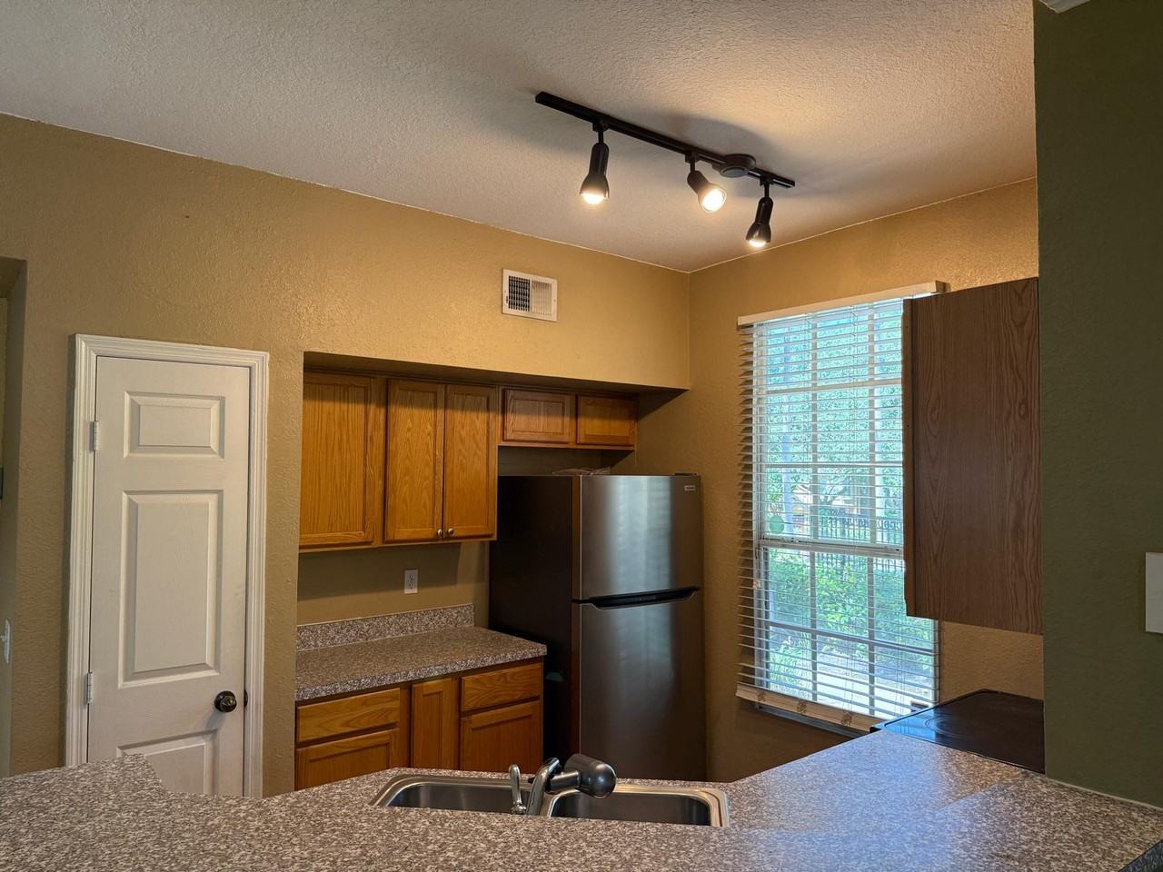 6428 Raleigh St #3304 - Photo 7 of 12