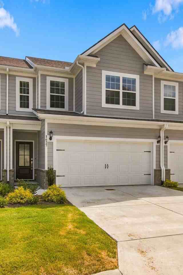 1627 Manuka Ln #1 - Photo 3 of 33